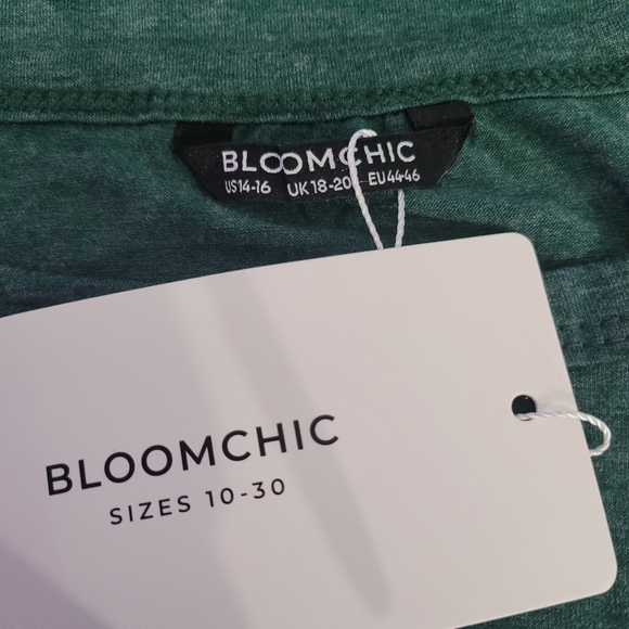 BloomChic Super Soft Essentials Striped Contrast Raglan Sleeve T-shirt 14-16 - Picture 4 of 13